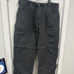 North Face Convertible Pants Mens L Gray Hiking Outdoors Zip Off Nylon Size 34x3